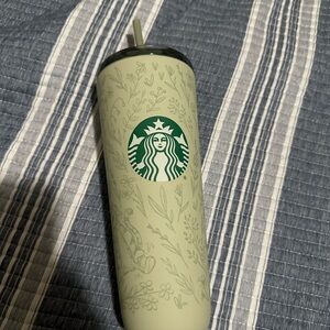 Disney Starbucks Winnie the Pooh Floral Tumbler with Green Emblem